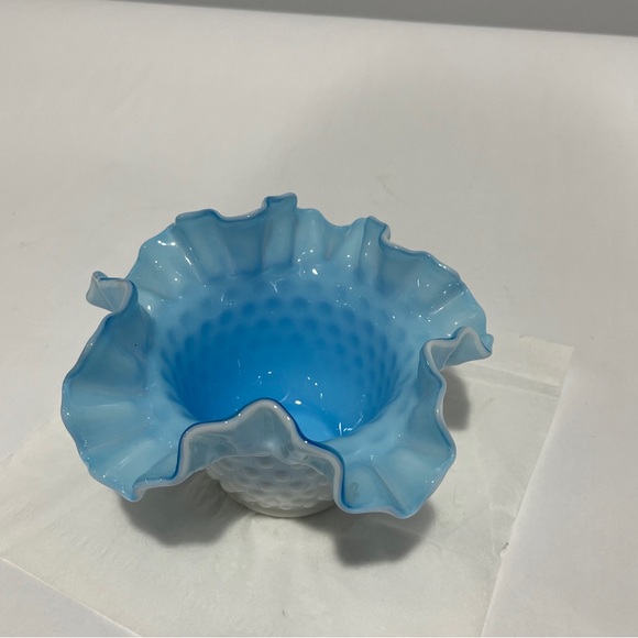 Kanawha Cased Blue & White Glass Hobnail Ruffled Bowl Vase Vintage Glass - Picture 14 of 14